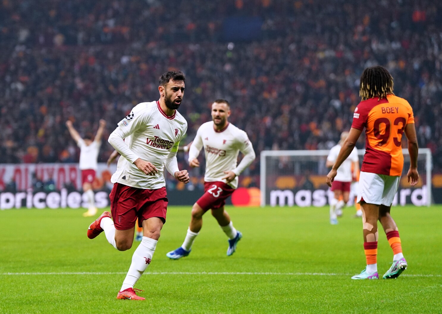 Bruno Fernandes scores amazing goal with long-range strike in Champions League - Video - NBC Sports