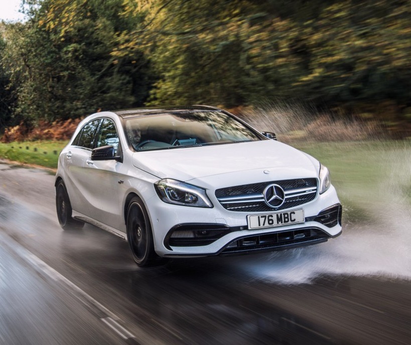 Poland star Jakub Kiwior has been seen behind the wheel of a £63k Mercedes A45S AMG