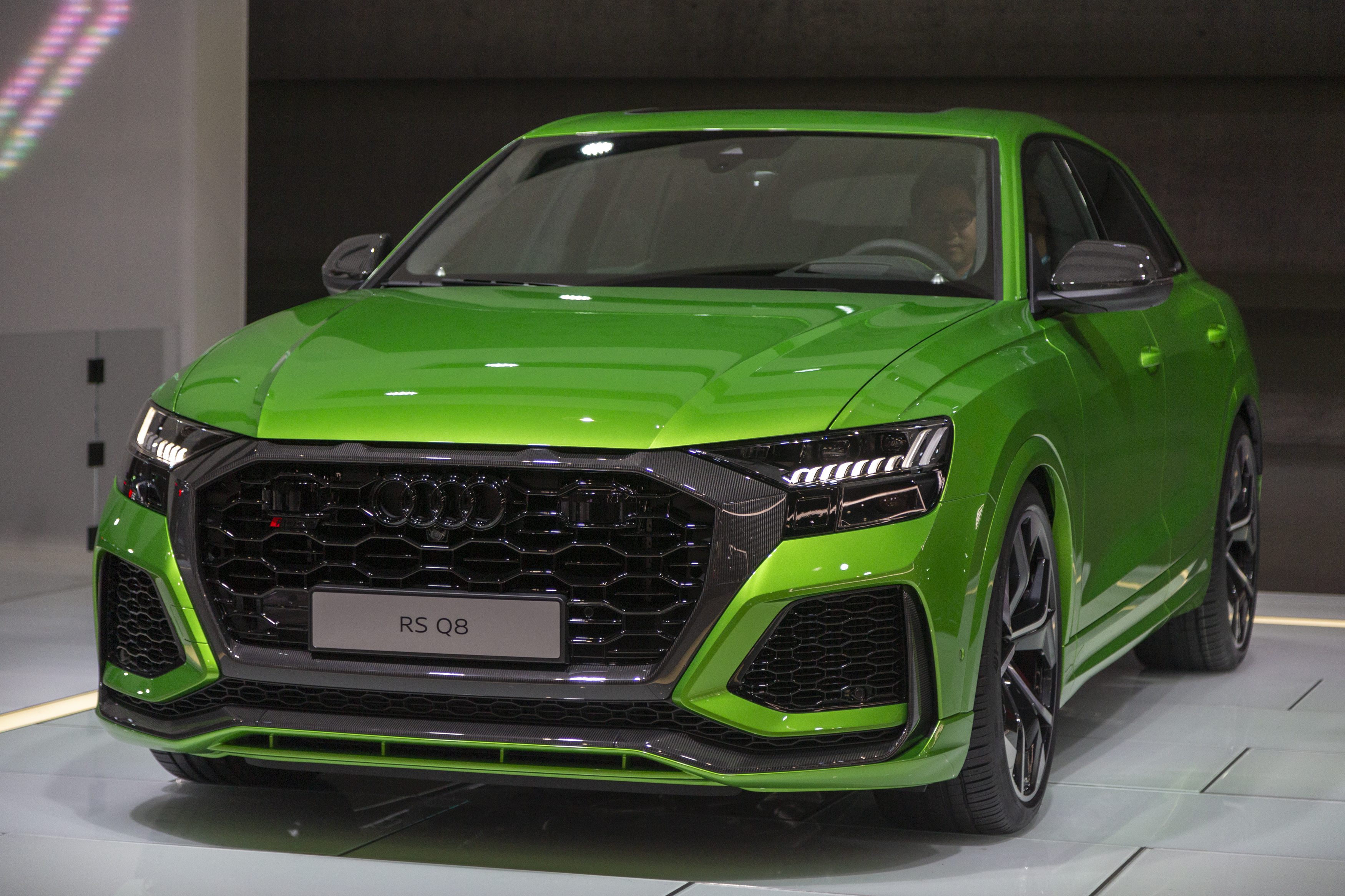 The Audi RS Q8 is also owned by William Saliba and Leaondro Trossard