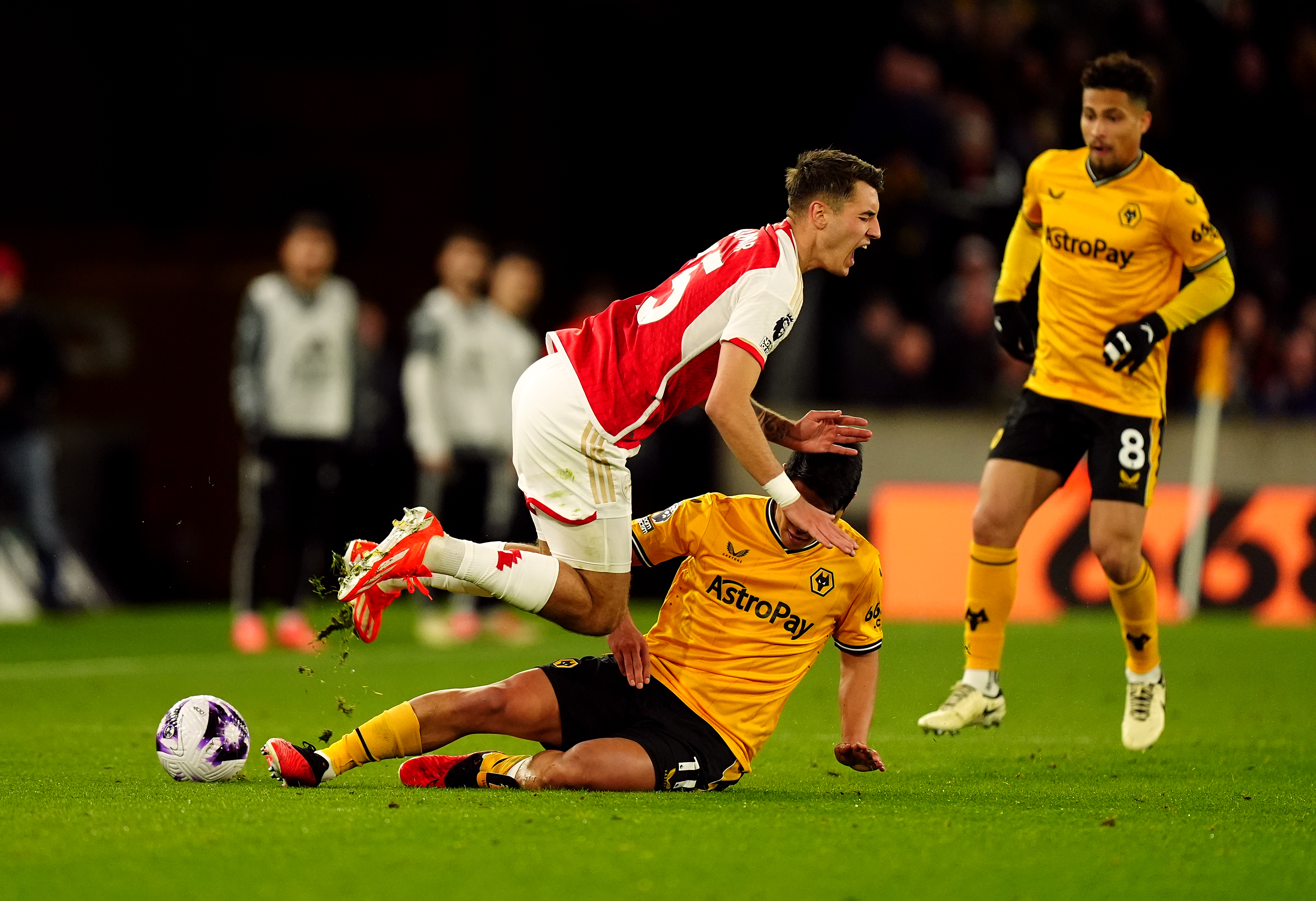 Hwang Hee-Chan's foul on Jakub Kiwior looked a painful one