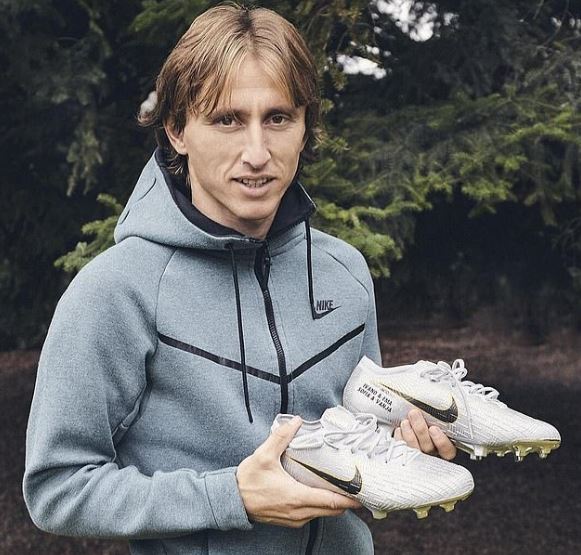 Mail Sport on X: "Luka Modric given special Nike boots to commemorate  Ballon d'Or win as Real Madrid share behind the scenes video of Croatia  star's award https://t.co/vx4Iij6nwK https://t.co/gSPmaF6VIU" / X