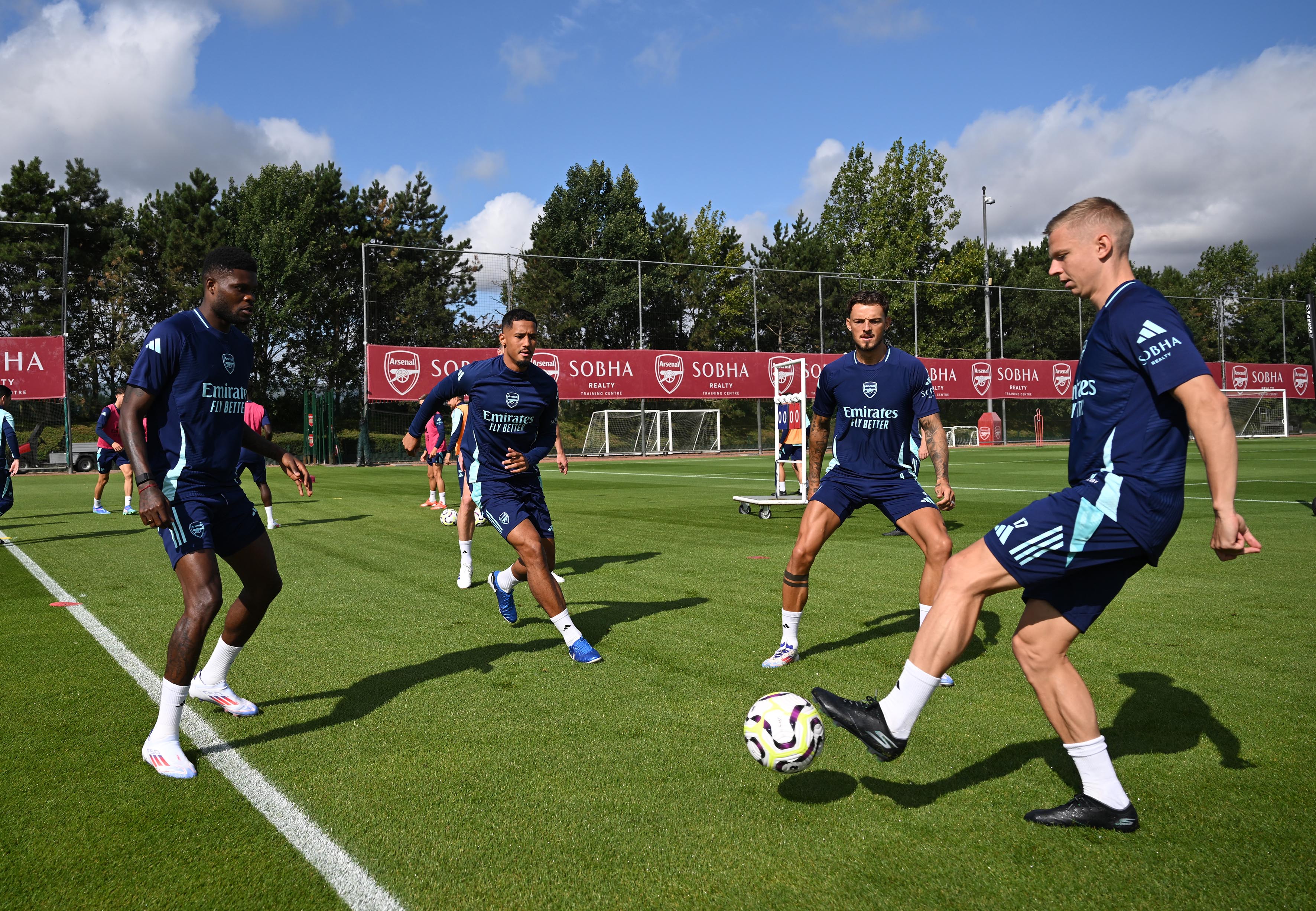 Partey, Saliba, White and Zinchenko training with Arsenal