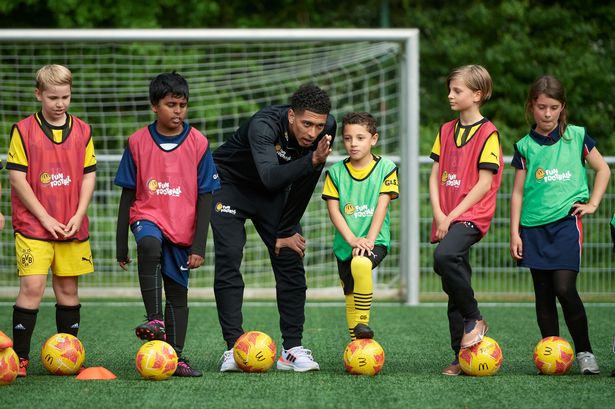 Jude Bellingham goes back to his roots as he pens deal and meets new  team-mates - Daily Star