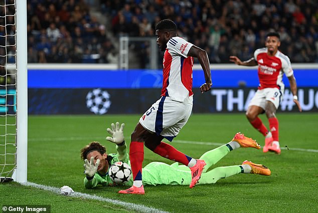 Thomas Partey was denied at the front post as Arsenal applied pressure in the early stages