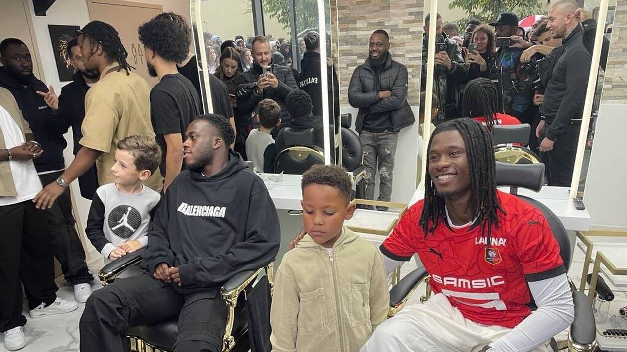 Le joueur du Real Madrid Eduardo Camavinga à Rennes ce mercredi, pour  lancer son barber shop